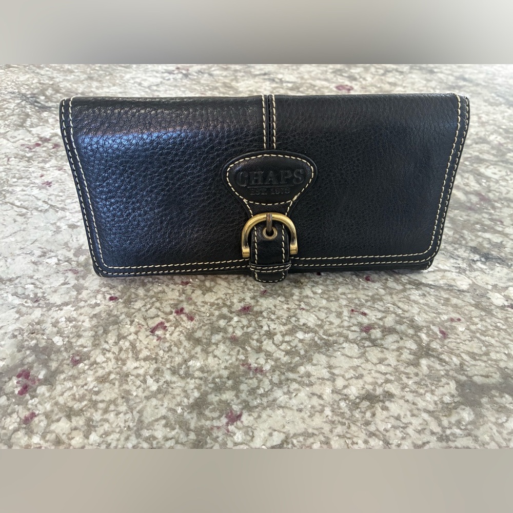 Women’s Chaps Black Leather Wallet with Gold Accent